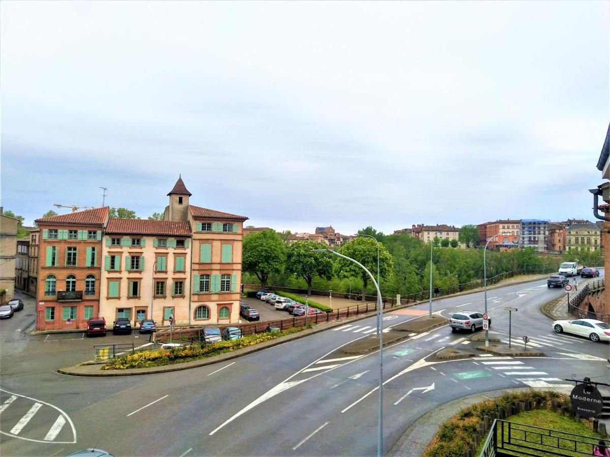 Chambre Privee Et Spacieuse Au Sein D'Un Logement Partage - Central, Quartier Villebourbon - 3 Chambres Doubles - 2 Balcons - Places De Stationnements Gratuites - 5 Min A Pied Gare Et Hypercentre Montauban Exteriör bild