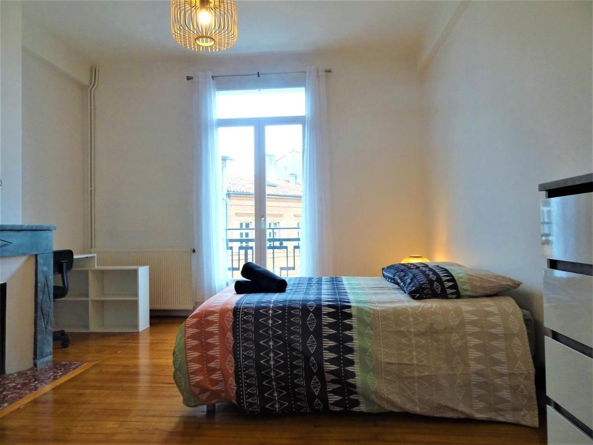 Chambre Privee Et Spacieuse Au Sein D'Un Logement Partage - Central, Quartier Villebourbon - 3 Chambres Doubles - 2 Balcons - Places De Stationnements Gratuites - 5 Min A Pied Gare Et Hypercentre Montauban Exteriör bild